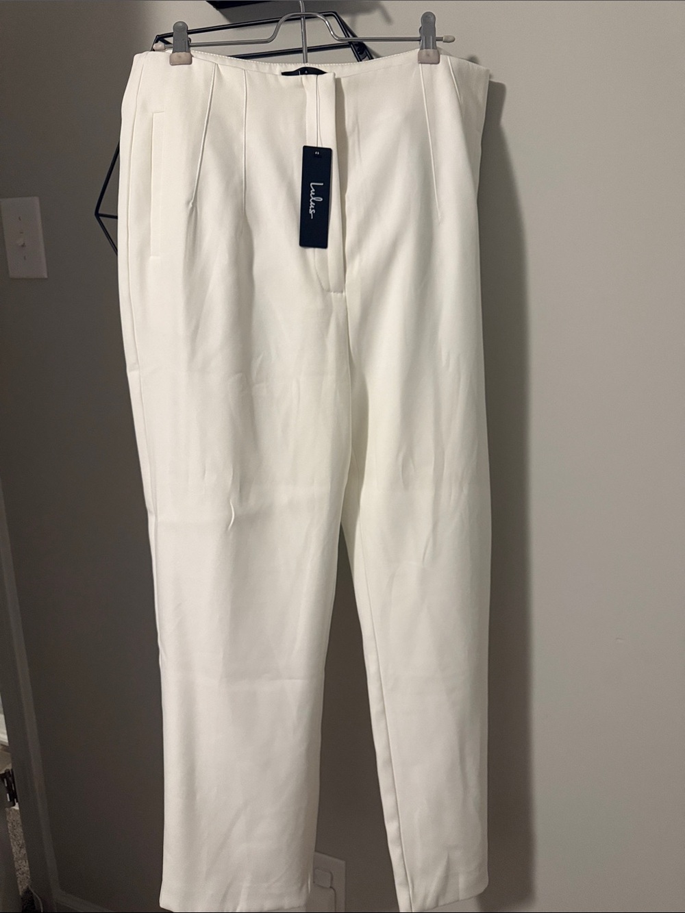 Lulus NWT White Slacks
